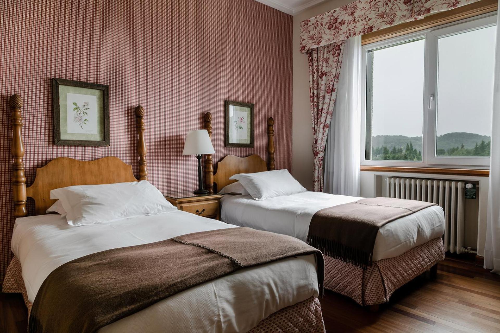 Twin Room with Lake View,1212676153:JPEG